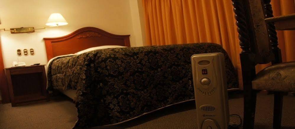 Hotel Cordelius ปูโน ภายนอก รูปภาพ